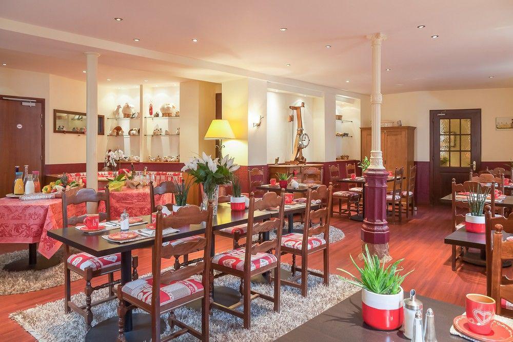 Logis Hotel-Restaurant Du Mouton ريبوفيل المظهر الخارجي الصورة